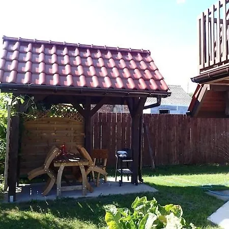 Home, Feriehus *